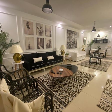 The Pyramid Area Vibe Apartment Kaherah Luaran gambar